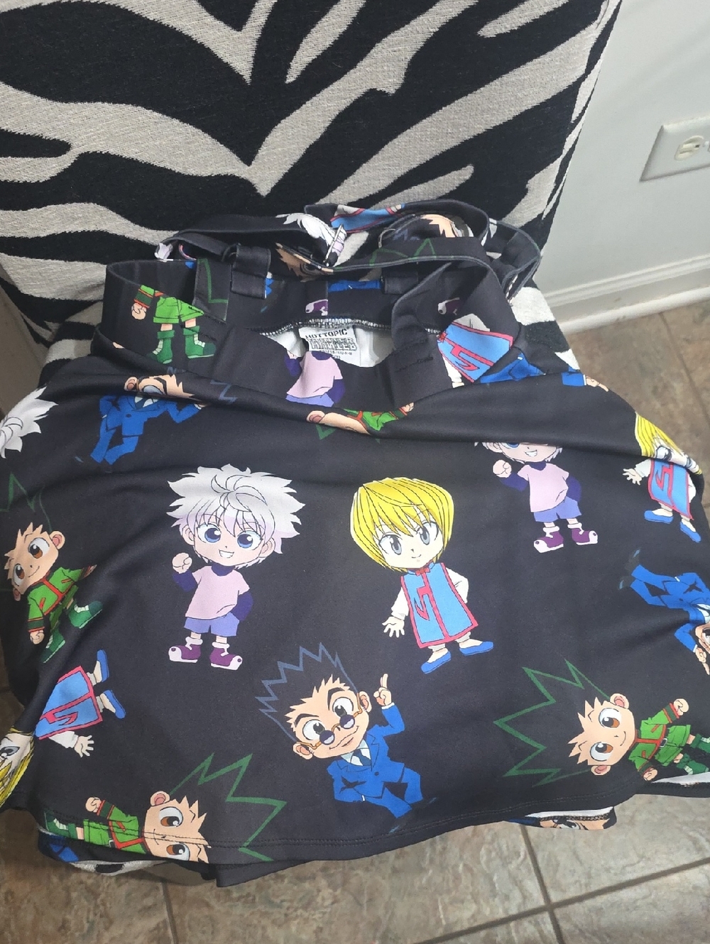 Hot Topic Black Anime Character Skater Skirt
